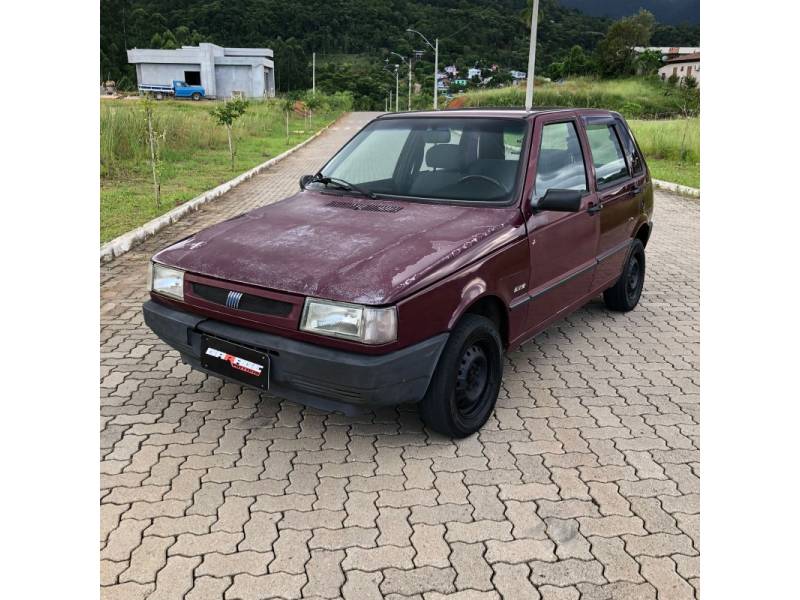 FIAT - UNO - 1996/1996 - Vermelha - R$ 7.900,00